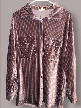 🌺Main Strip Velvet Brown/Silver Dots/Stripes Button Down Shirt